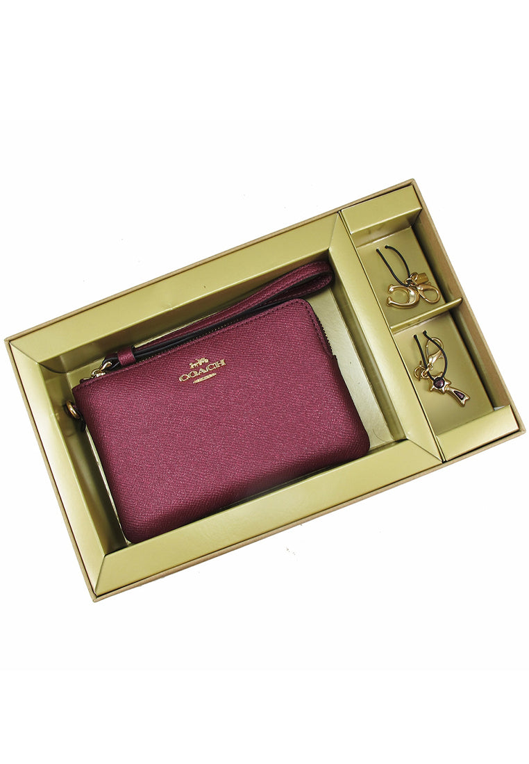 Coach Boxed Corner Zip Wristlet - Blackcherry