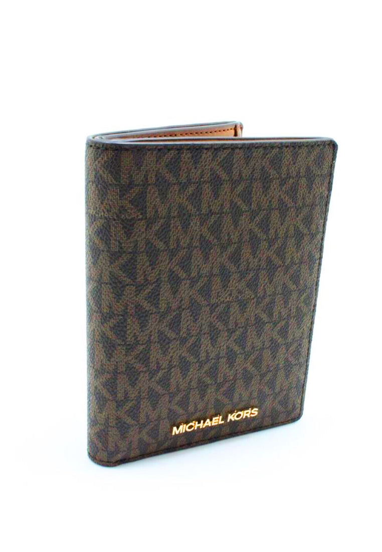 Michael Kors Passport Wallet In Signature - Brown